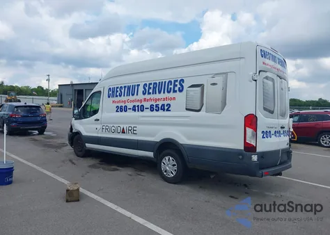 2015 Ford Transit-250 z USA, uszkodzony, nr VIN 1FTYR3XM0FKA16246